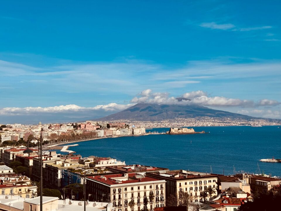 Vesuvio, Napoli
